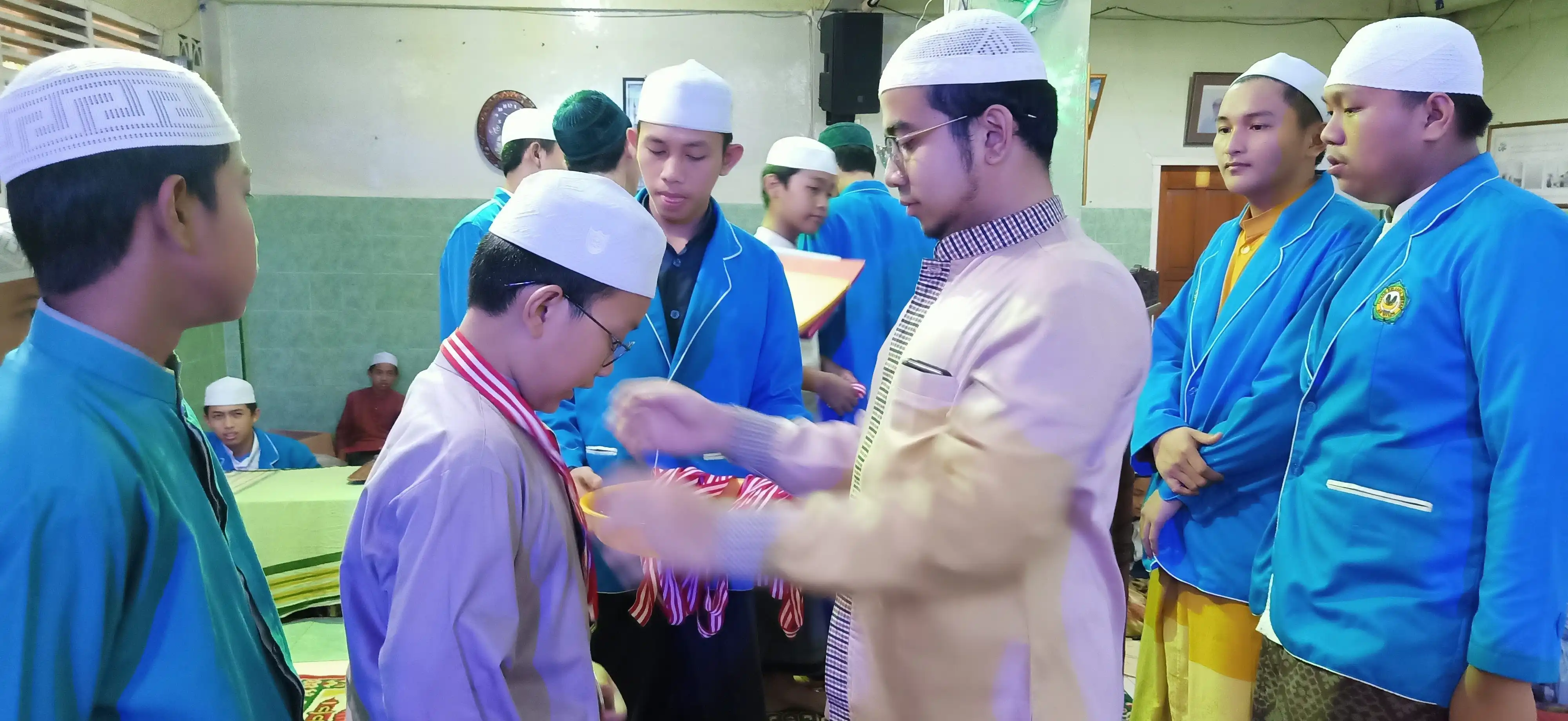 Pembagian Hadiah 141